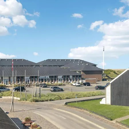 Apartment Bad, Lejl 52 *